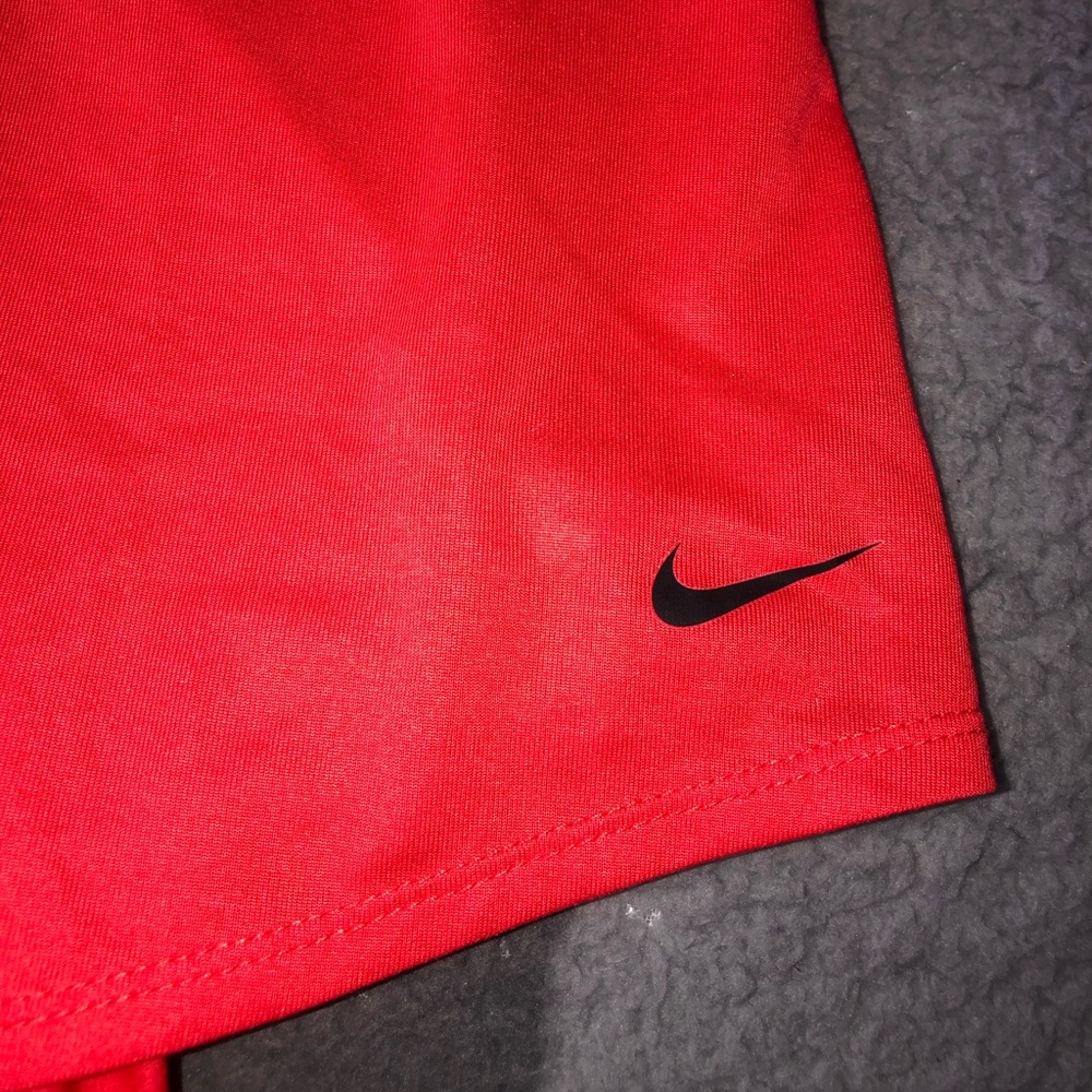 Cute Nike Tank - Picture 3 of 4